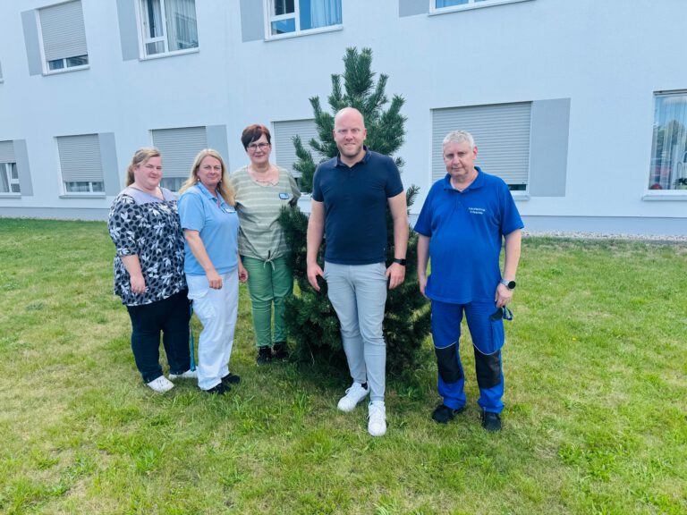 Michael Preuß zu Besuch beim Pflegeheim Azurit auf dem Bautzner Berg in Kamenz